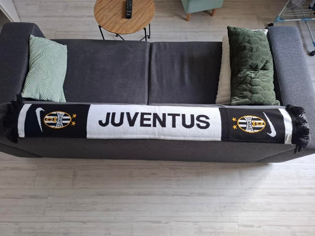 Juventus sjaal, Ophalen of Verzenden, Zo goed als nieuw, Buitenlandse clubs, Vaantje of Sjaal