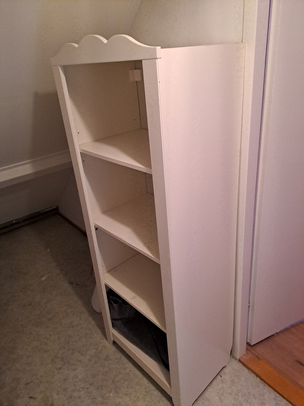 Witte kast met planken - 161x60x39,5 cm, Huis en Inrichting, Ophalen, Met plank(en), Gebruikt, 50 tot 100 cm