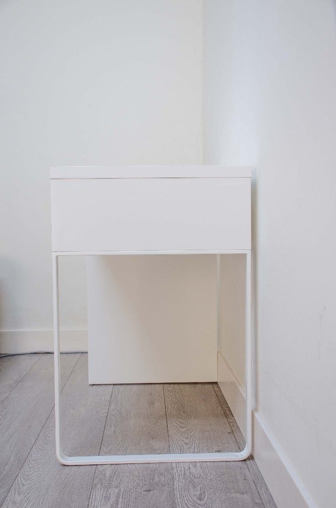 IKEA Micke Bureau Wit met Lade - Compact en Modern, Ophalen, Met lades, 50 cm, Zo goed als nieuw