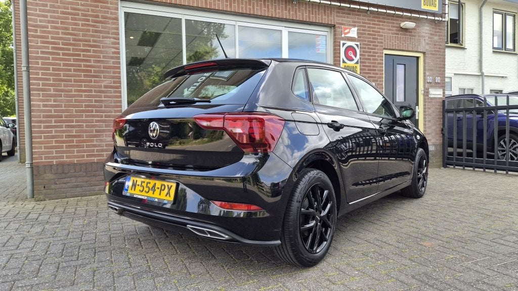 Volkswagen Polo 1.0 TSI Life Automaat, Navigatie NL Auto!, Auto's, Stof, Gebruikt, 95 pk, 1104 kg