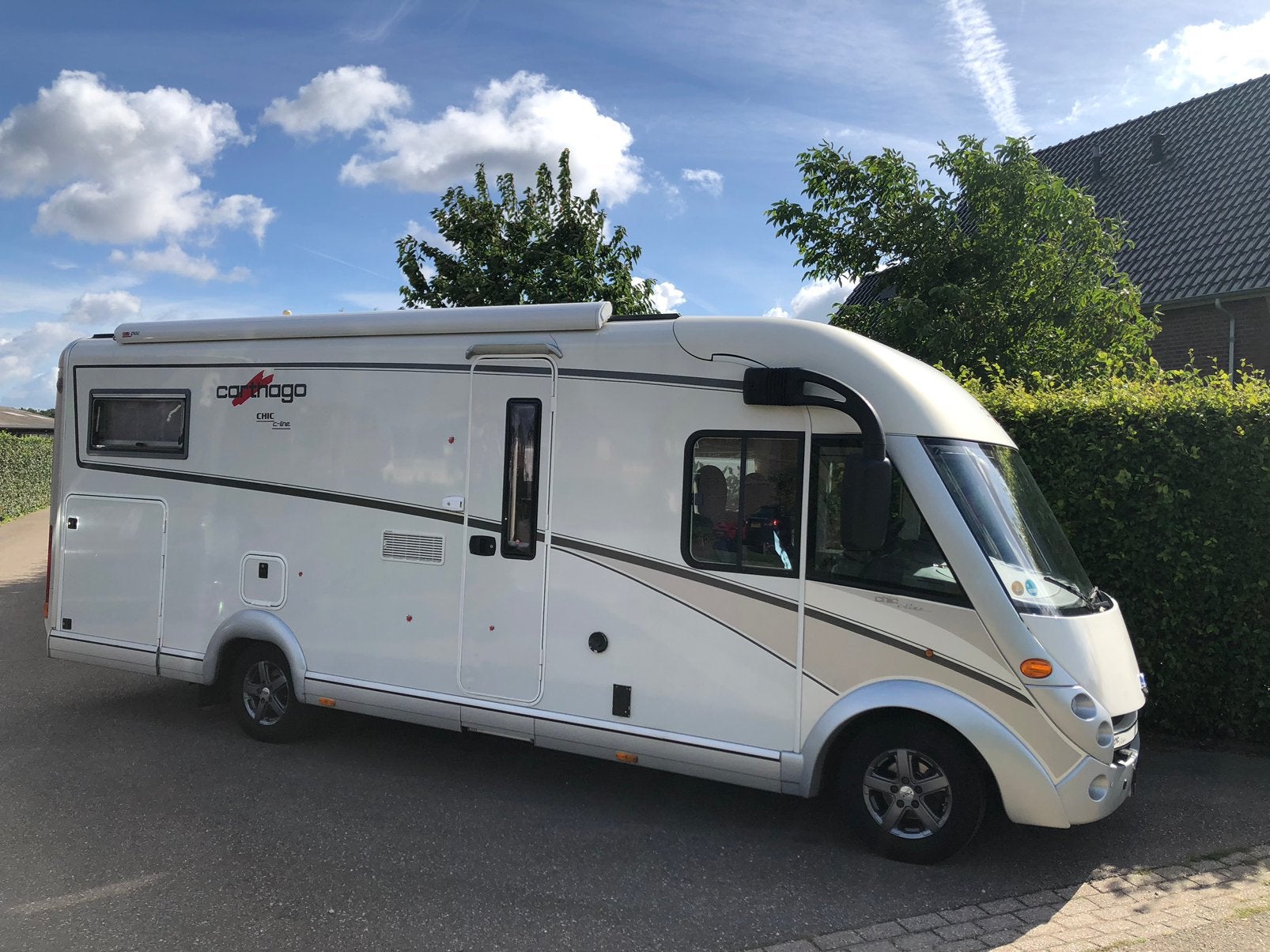 Smetteloze Carthago Chic C-Line i48 Enkele bedden Hefbed, Caravans en Kamperen, Particulier