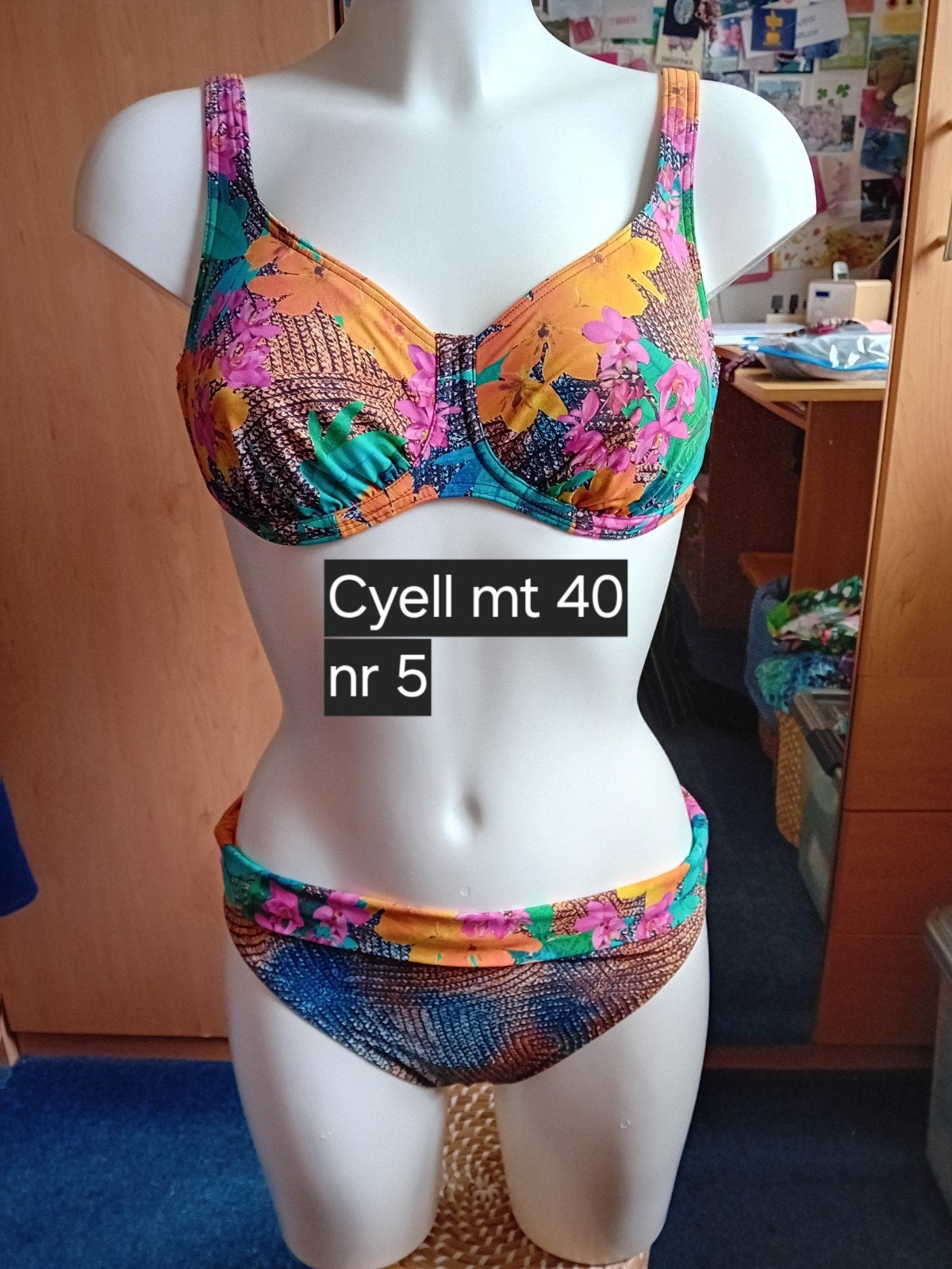 Cyell Bikini mt 40 - Kleurrijk bloemenpatroon, Meerkleurig, Ophalen of Verzenden, Zo goed als nieuw, Cyell