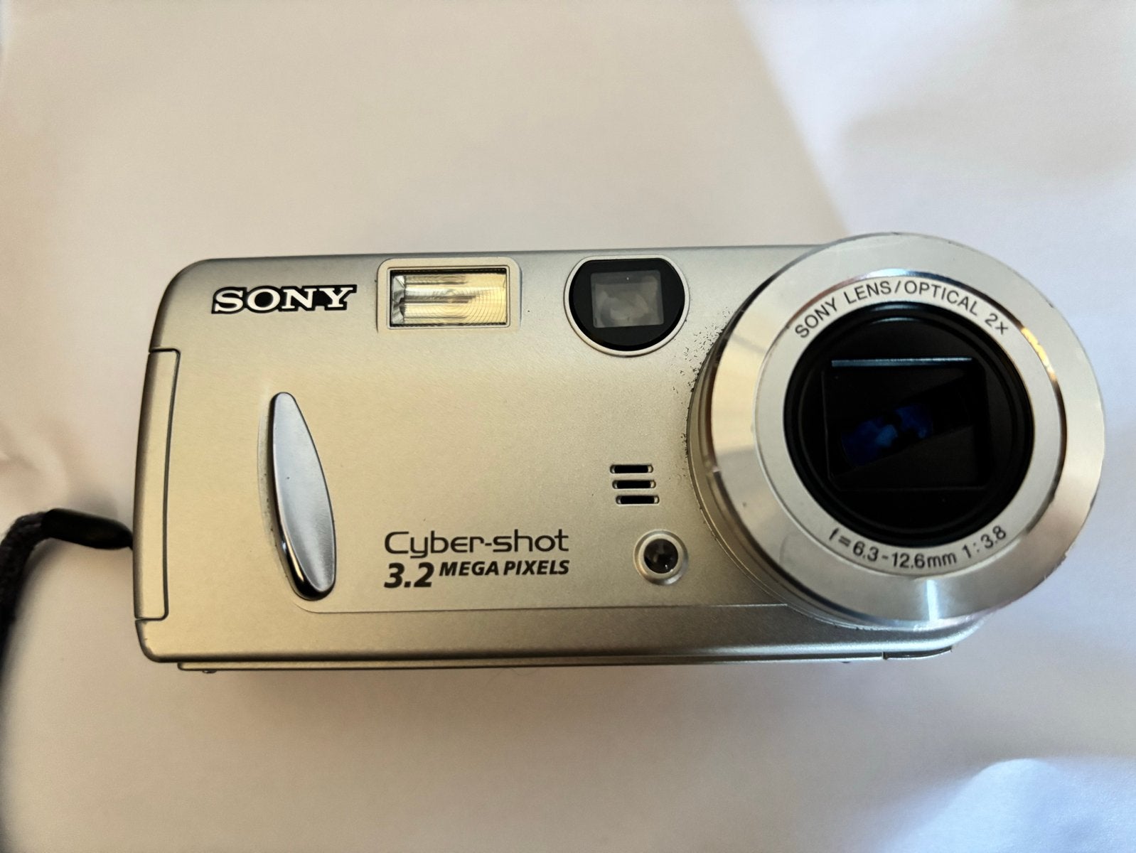 Sony Cyber-shot 3.2 Megapixels Compactcamera, Ingebouwde flitser, Gebruikt, Ophalen of Verzenden, Compactcamera