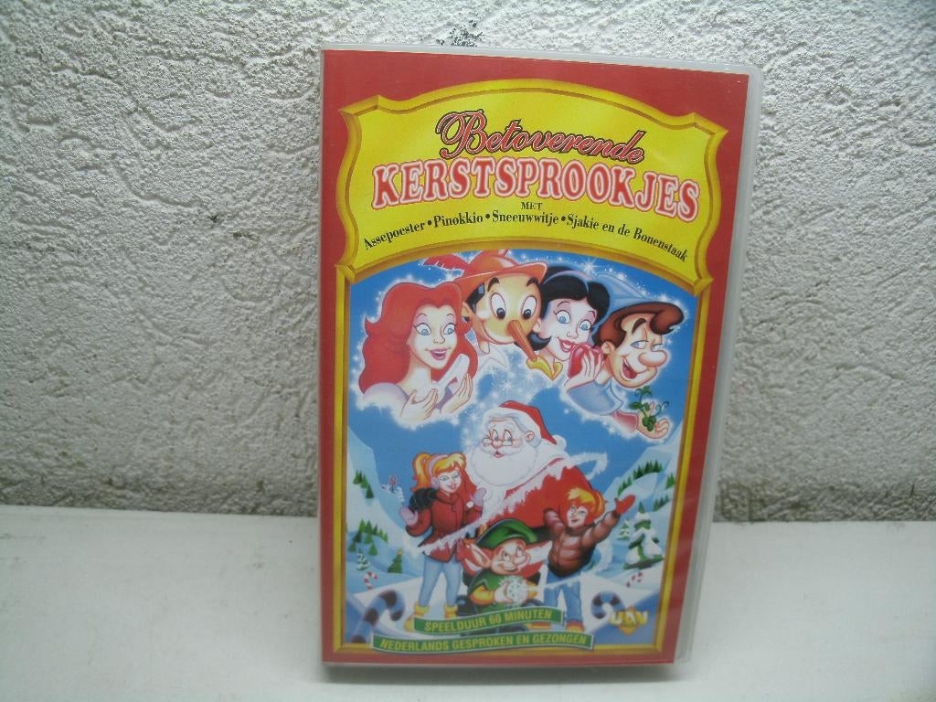 vhs 110a kerstsprookjes met assepoester/pinokkio, Alle leeftijden, Ophalen of Verzenden, Zo goed als nieuw