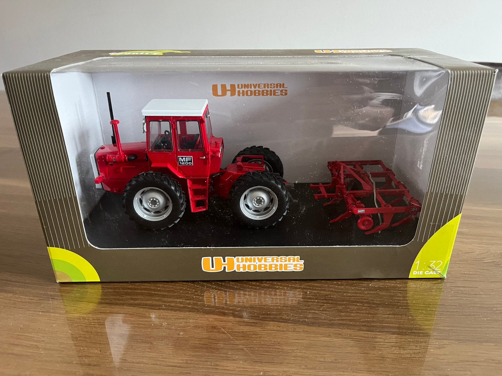 Massey Ferguson 1200 kniktractor met MF 24 cultivator UH7114, Ophalen of Verzenden, Zo goed als nieuw, Tractor of Landbouw, Universal Hobbies