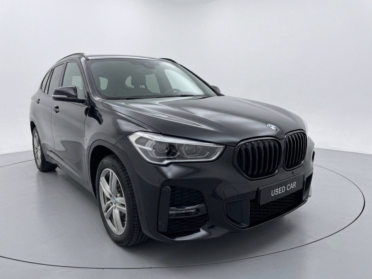 BMW X1 xDrive25e executive M-Sport | Trekhaak | Camera | Dea, Gebruikt, Leder en Stof, Zwart, Bedrijf