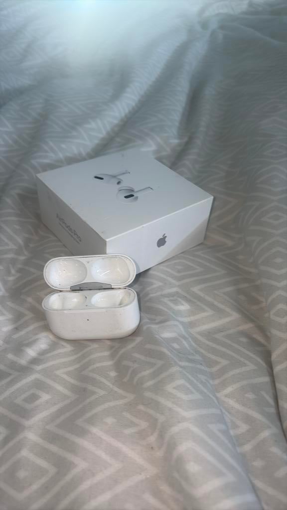 Apple airpods pro doosje, Ophalen of Verzenden, Zo goed als nieuw