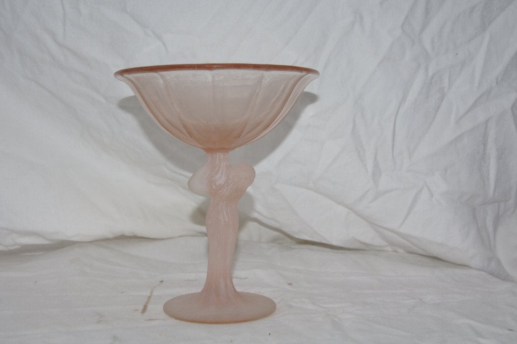 Roze Art deco schaal met  figuur / cobald blauwe schaal, Antiek en Kunst, Antiek | Glas en Kristal, Ophalen of Verzenden