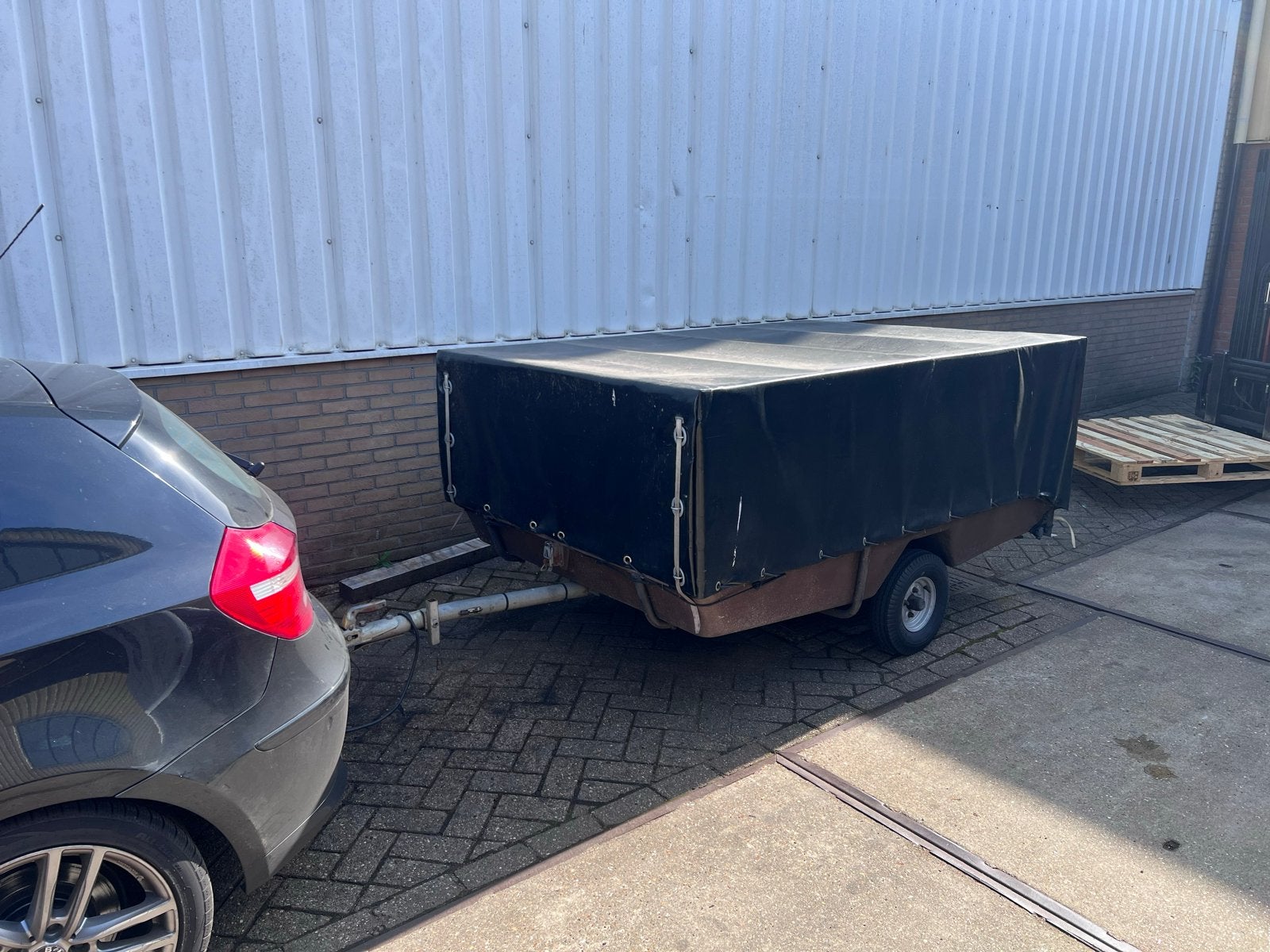 Handige dichte kart aanhanger voor 1 kart, Sport en Fitness, Karting, Gebruikt, Ophalen