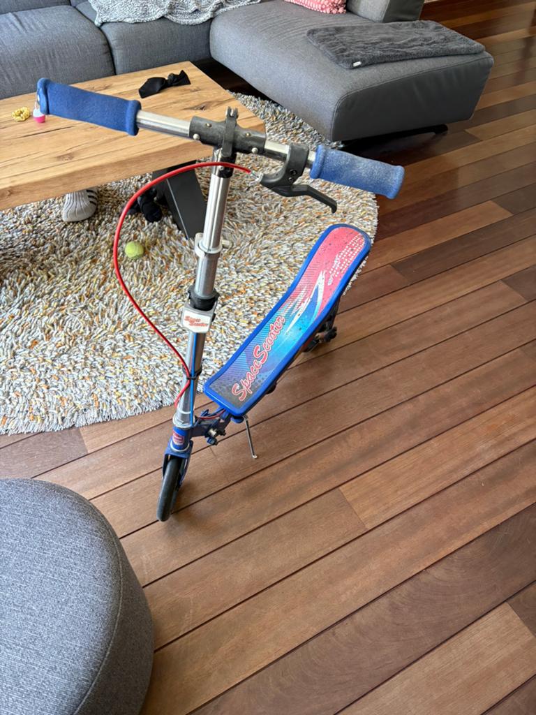 Space scooter, Ophalen, Zo goed als nieuw
