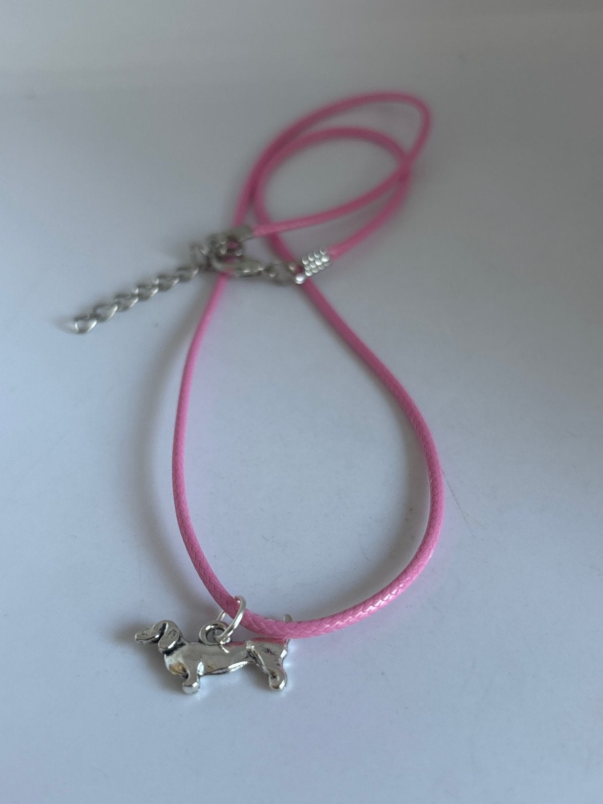 Nieuwe Roze Ketting met Teckel Hanger, Verzenden, Nieuw, Roze, Overige materialen