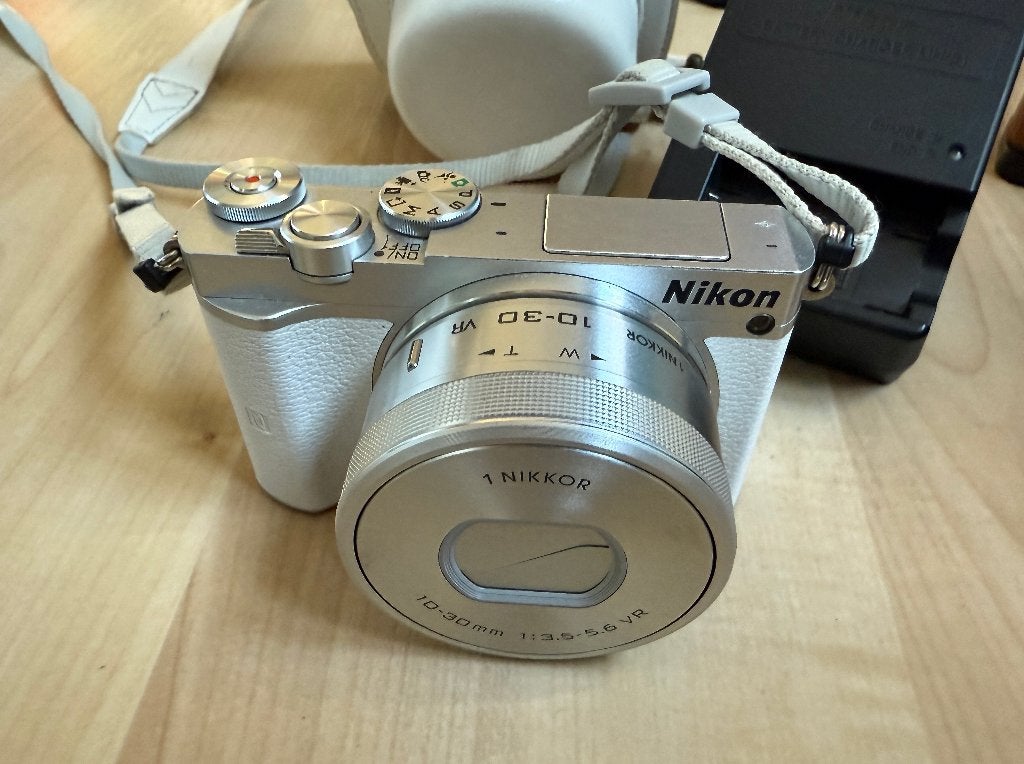 Nikon 1  J5, V1 en div!!, Audio, Tv en Foto, Fotocamera's Digitaal, Ophalen of Verzenden, Nikon, Geen optische zoom