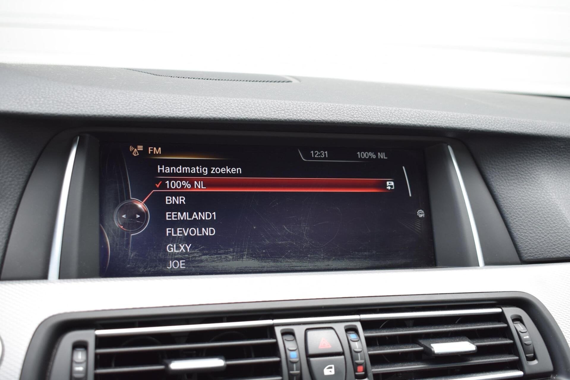 Foto 16 van BMW 5-serie Touring 520i High Executive | Pano | Trekhaak |
