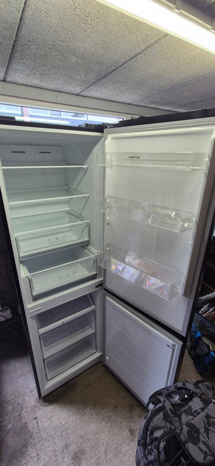 goed werkende koelvries combi, 1,5 jaar oud, inventum, Ophalen, Minder dan 60 cm, 160 cm of meer