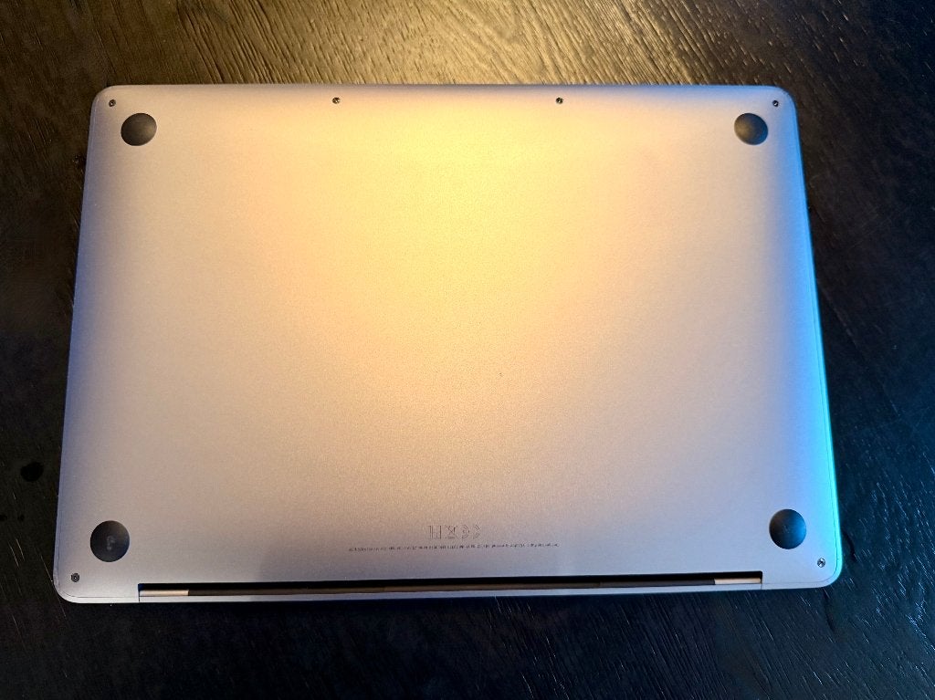 Foto 6 van MacBook Pro 13” M1 | 16GB | 1TB | Accu 100% | Compleet