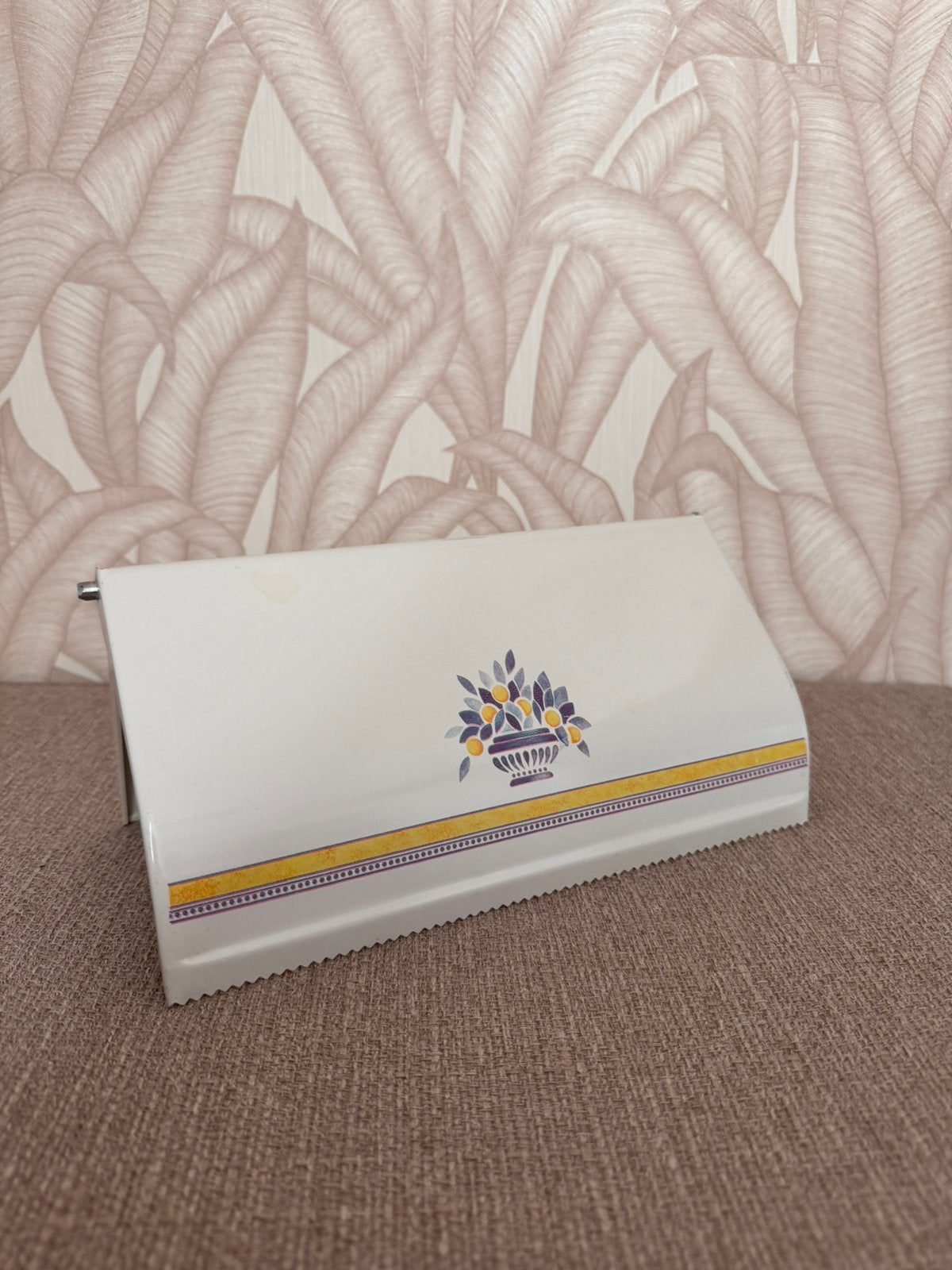 Brabantia keukenrolhouder jaren 70 retro bloemenmotief, Ophalen of Verzenden, Gebruikt, Wit, Brabantia