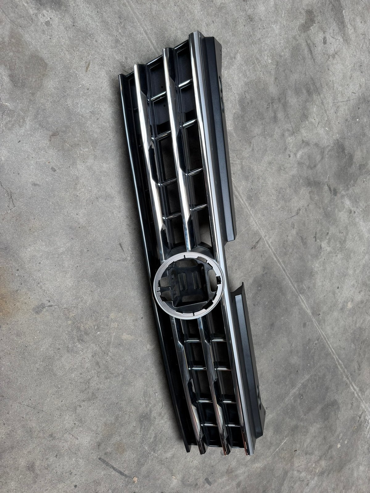 Nieuwe grill tiguan, Auto-onderdelen, Ophalen of Verzenden, Nieuw, Bumper