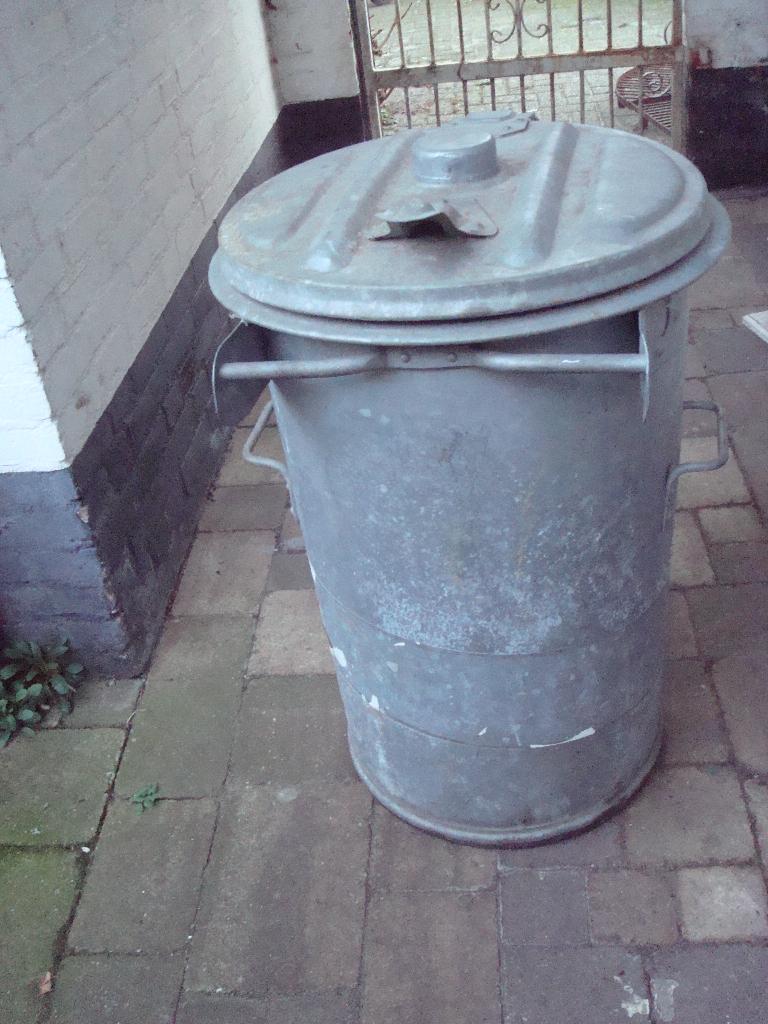aparte vuilnis emmer niet de standaard vuilnisemmer, Ophalen, Nieuw