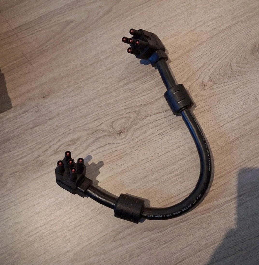 Te koop: Eaton MGE Voedingskabel tussen UPS en EBM 72v., Ophalen of Verzenden