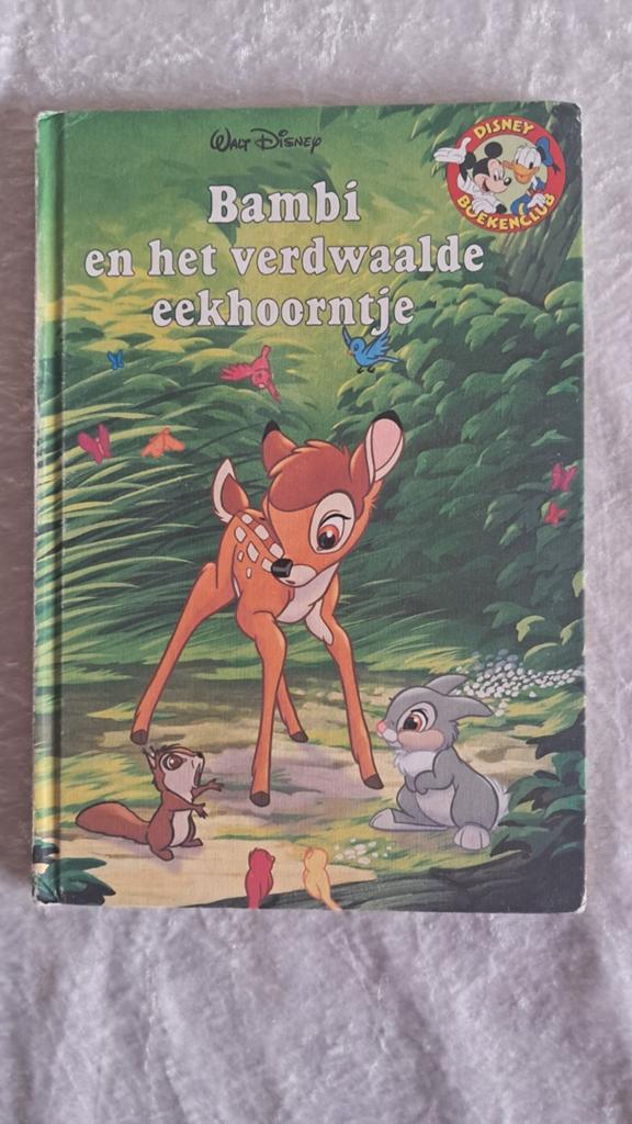 Net boek Bambi & h. verdwaalde eekhoorntje Disney Boekenclub, Ophalen of Verzenden, Zo goed als nieuw, Fictie algemeen
