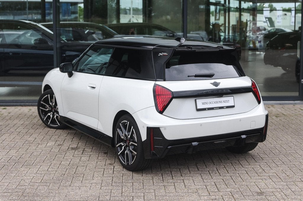 MINI Hatchback Cooper E / John Cooper Works / Pakket M / 18", Auto's, Mini, Gebruikt, Met garantie (alle), 4 stoelen, Leder en Stof
