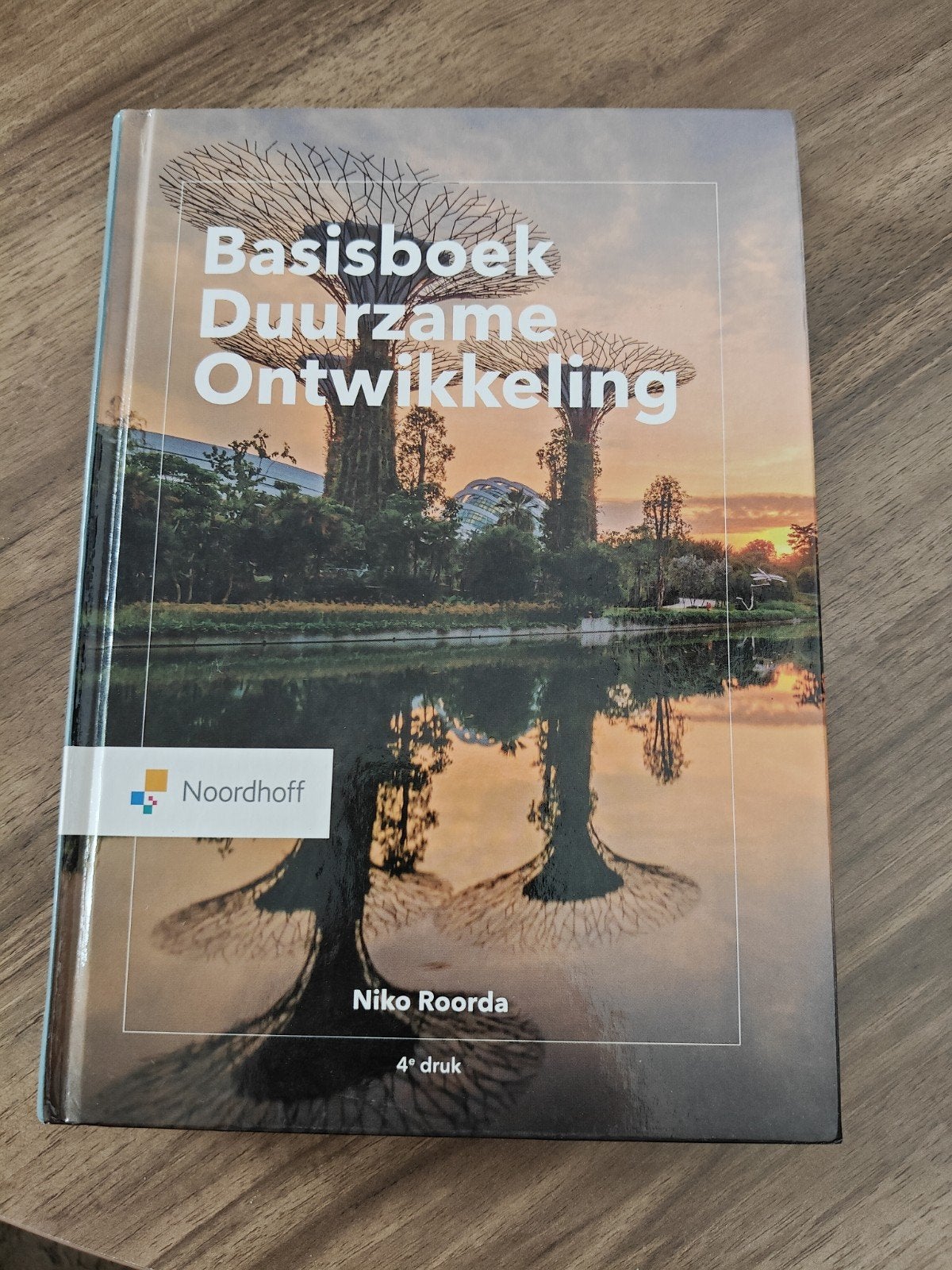 Dr. Niko Roorda - Basisboek duurzame ontwikkeling, Ophalen, Dr. Niko Roorda, Sociale wetenschap, Zo goed als nieuw