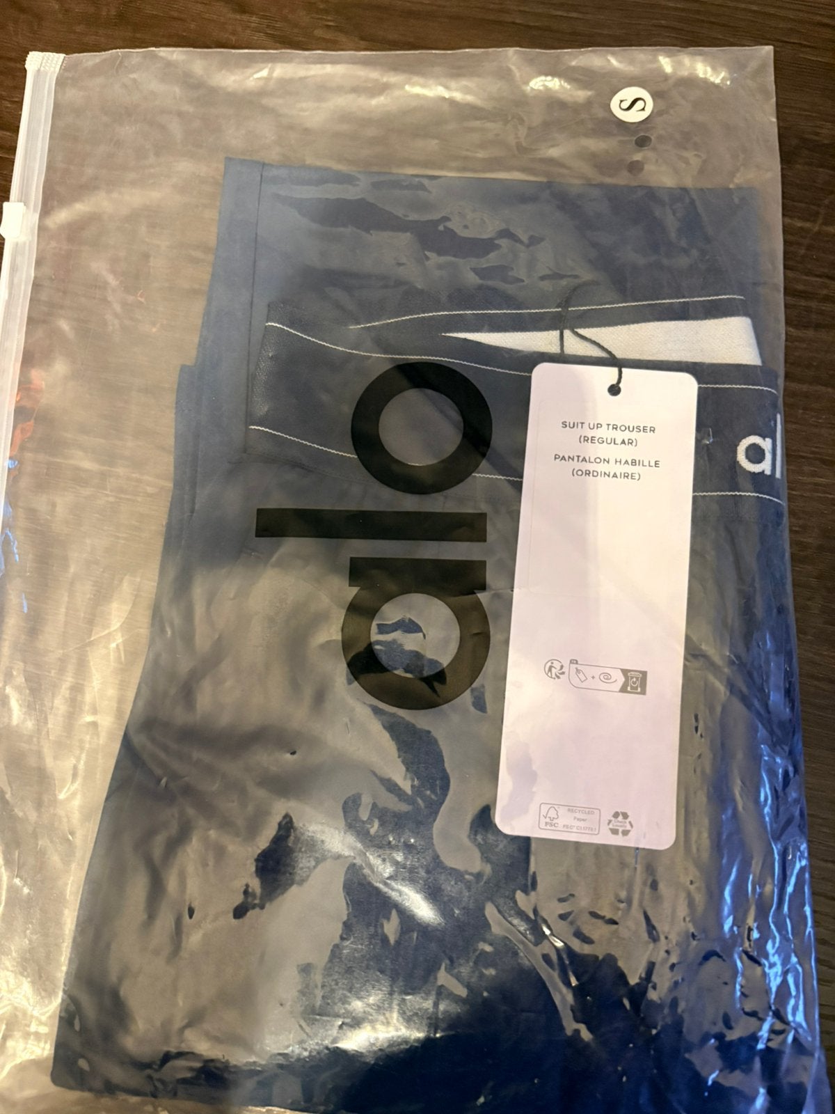 Alo yoga broek S nieuw, Kleding | Dames, Blauw, Nieuw, Ophalen of Verzenden, Maat 36 (S)