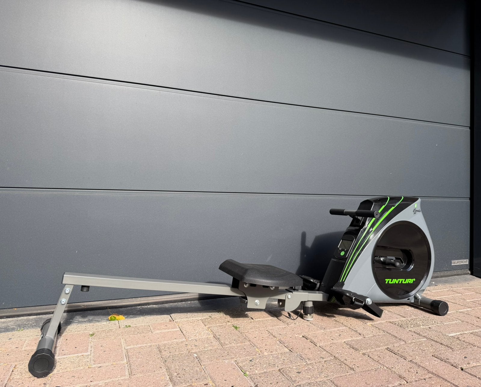 Compacte opklapbare Tunturi R20 roeitrainer / hometrainer, Ophalen, Zo goed als nieuw