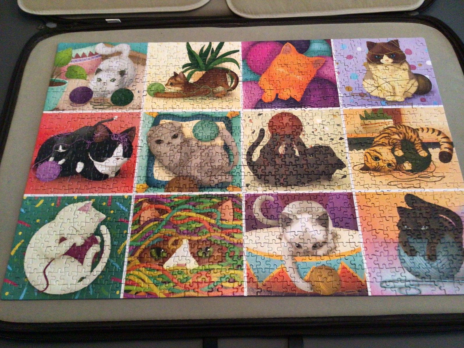 Legpuzzel Cats with Threads, Ophalen of Verzenden, 500 t/m 1500 stukjes, Zo goed als nieuw, Legpuzzel