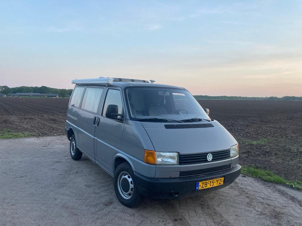 Volkswagen T4 Camper - Klaar voor avontuur!, Caravans en Kamperen, Chemisch toilet, Reservewiel, Dakluik, Volkswagen