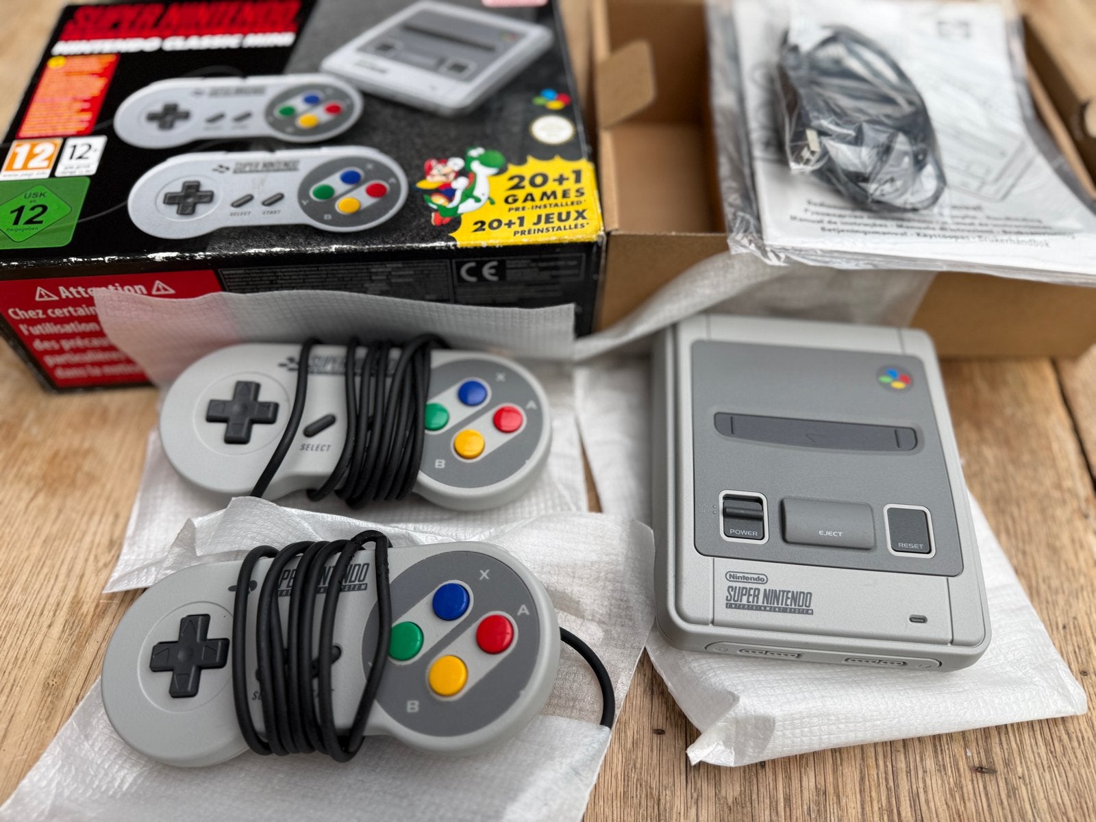 Super Nintendo Classic Mini - Zo goed als nieuw, Ophalen of Verzenden, Zo goed als nieuw, Met 2 controllers, Met games