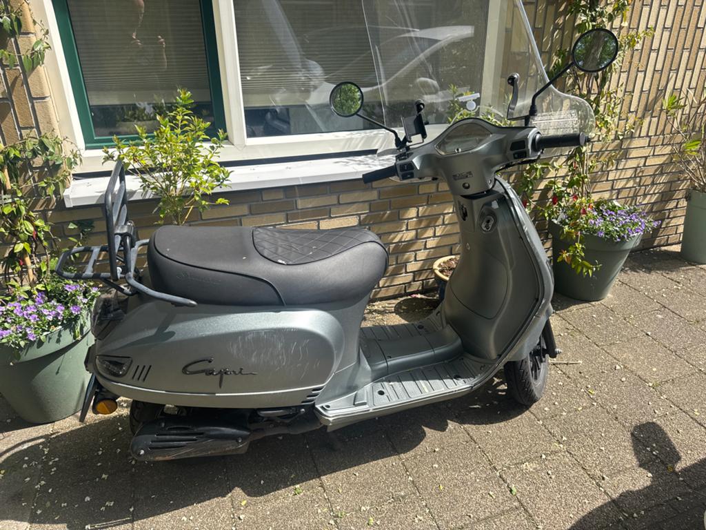 Santini Capri Scooter - 10.000 km - Blauw, Ophalen of Verzenden, Gebruikt, Benzine, Overige merken