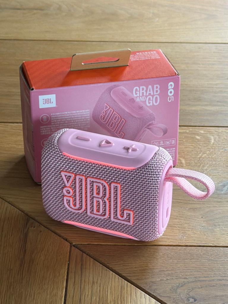 Roze JBL GO 5 waterbestendige bluetooth speaker, JBL, Overige typen, Nieuw, Ophalen of Verzenden