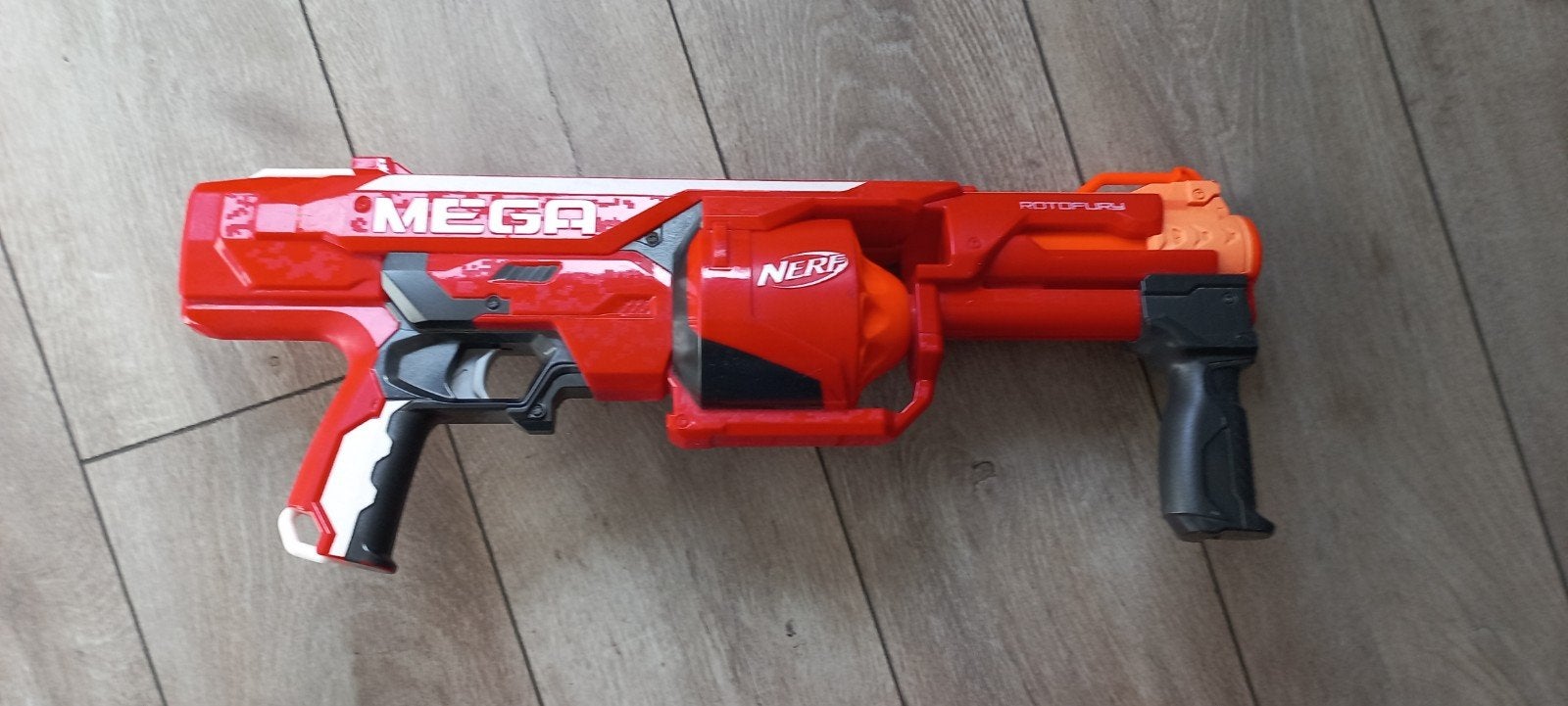NERF N-Strike Mega Rotofury 55 cm lang!, Kinderen en Baby's, Ophalen of Verzenden, Zo goed als nieuw
