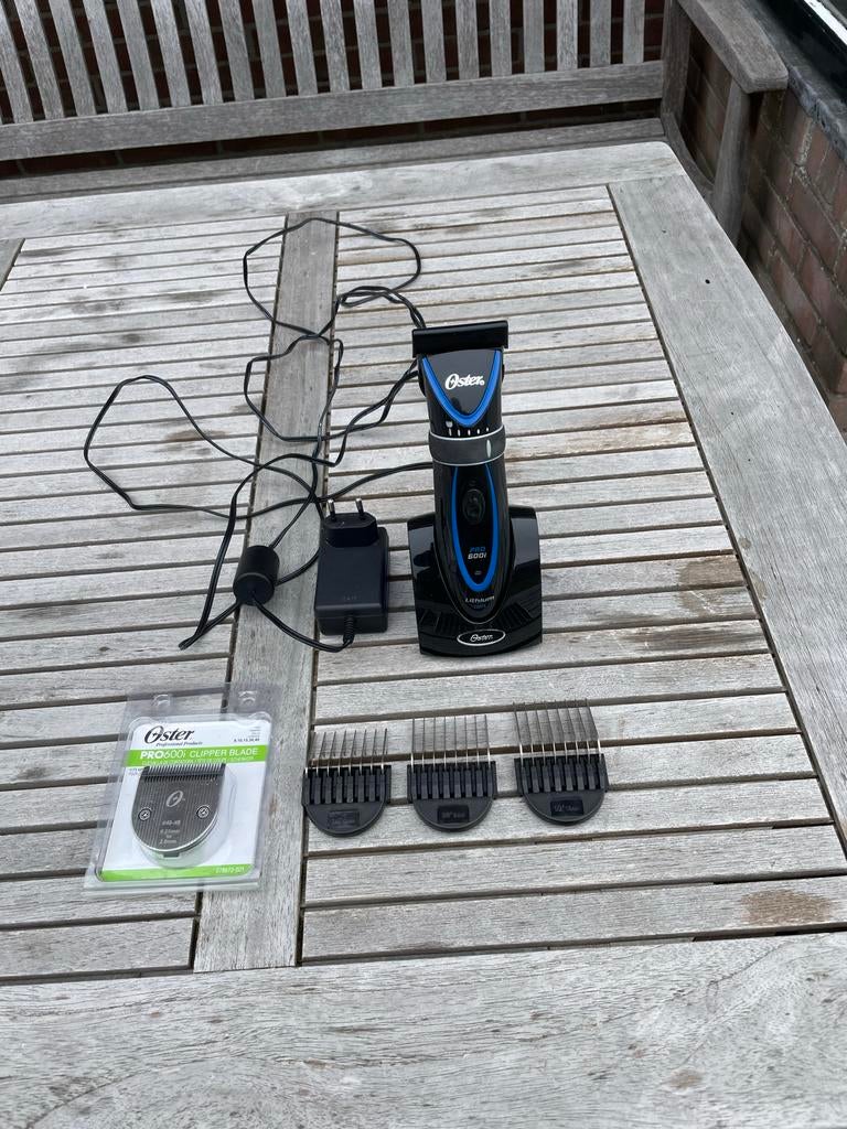 Oster tondeuse 600i pro met 3 opzetkammen en extra messen, Ophalen of Verzenden, Gebruikt, Scheren en Epileren