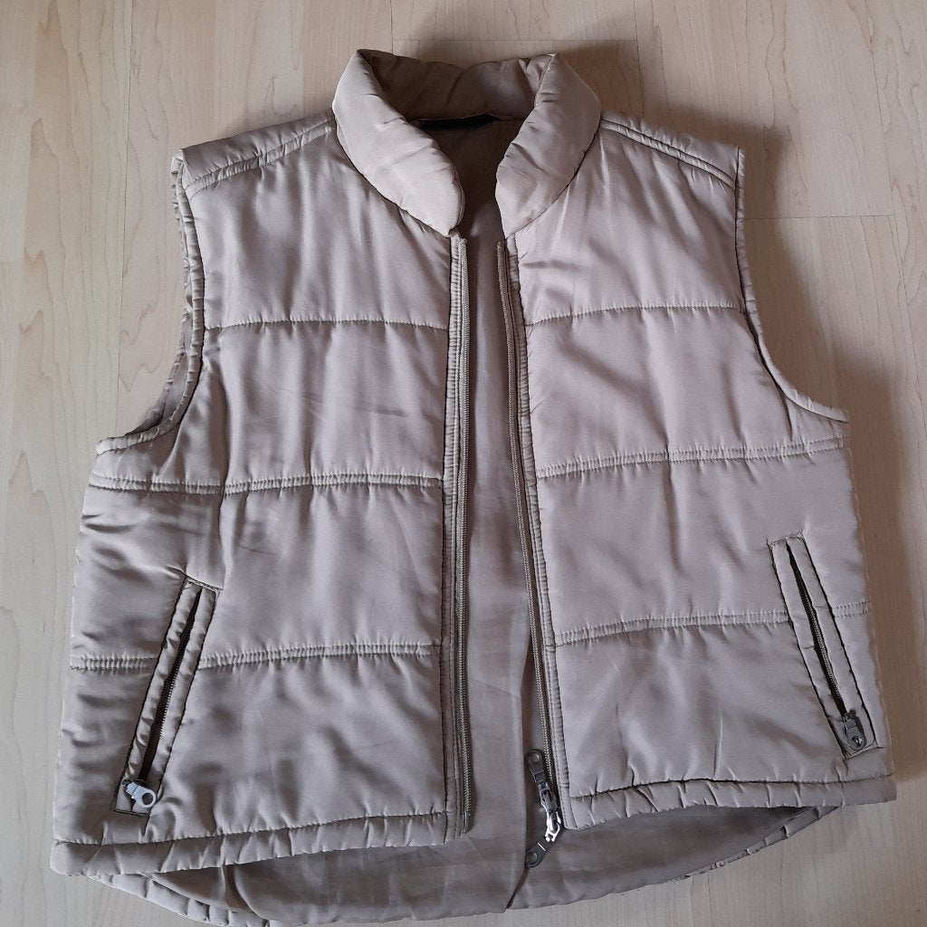 CREMEKLEURIGE BODYWARMER Maat S, Kleding | Dames, Bodywarmers, Ophalen of Verzenden, Zo goed als nieuw, Maat 38/40 (M)