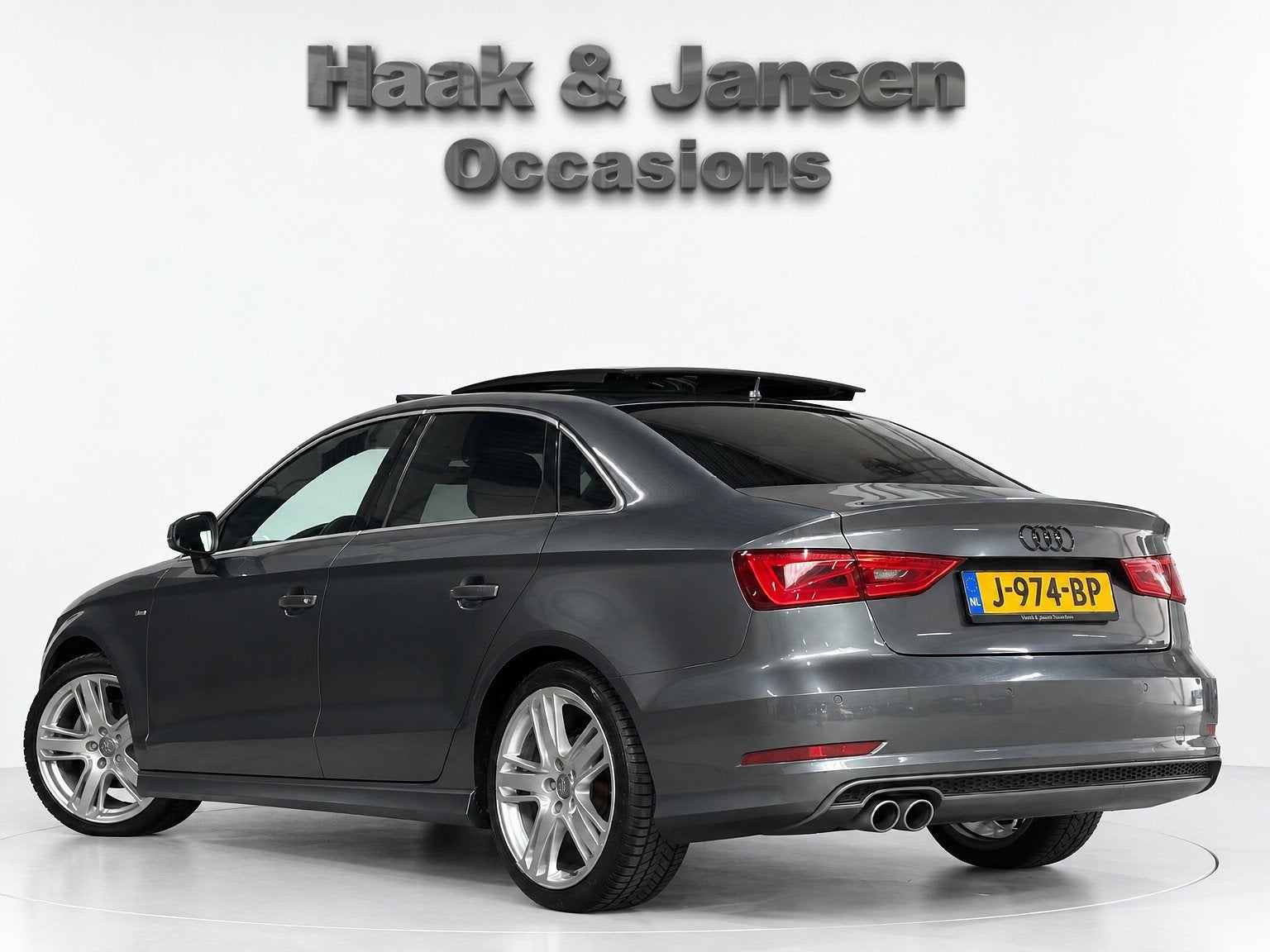 Audi A3 Limousine 1.4 TFSI Ambiente Pro Line - Pano - ACC, Gebruikt, 4 cilinders, 150 pk, Sedan