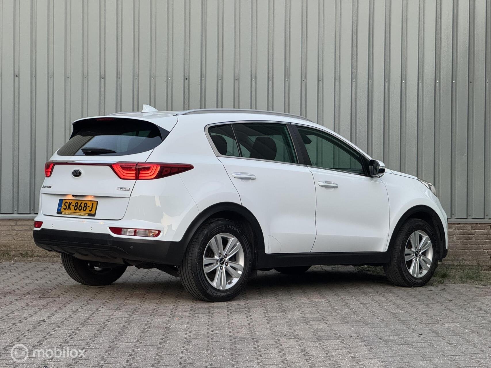 Kia Sportage 1.6 DynamicLine | Camera | Carplay | Climate, Auto's, Voorwielaandrijving, Stof, 4 cilinders, Origineel Nederlands