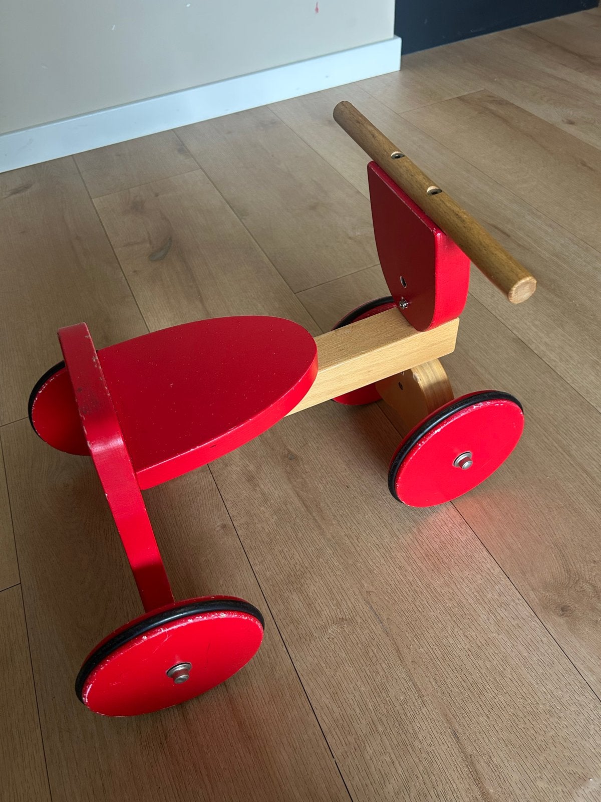Houten loopfietsje rood - Ideaal voor de kleintjes!, Ophalen, Gebruikt, Loopfiets