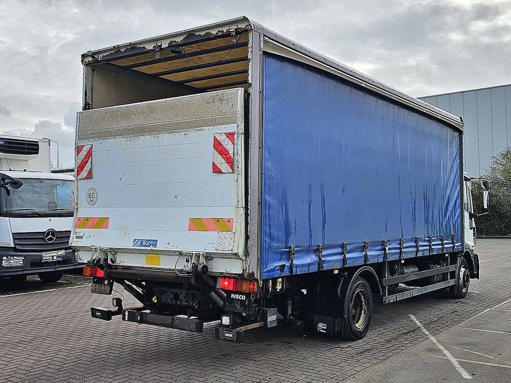 IVECO 120E24 EUROCARGO manual taillift, Auto's, Iveco, Wit, Bedrijf, 239 pk