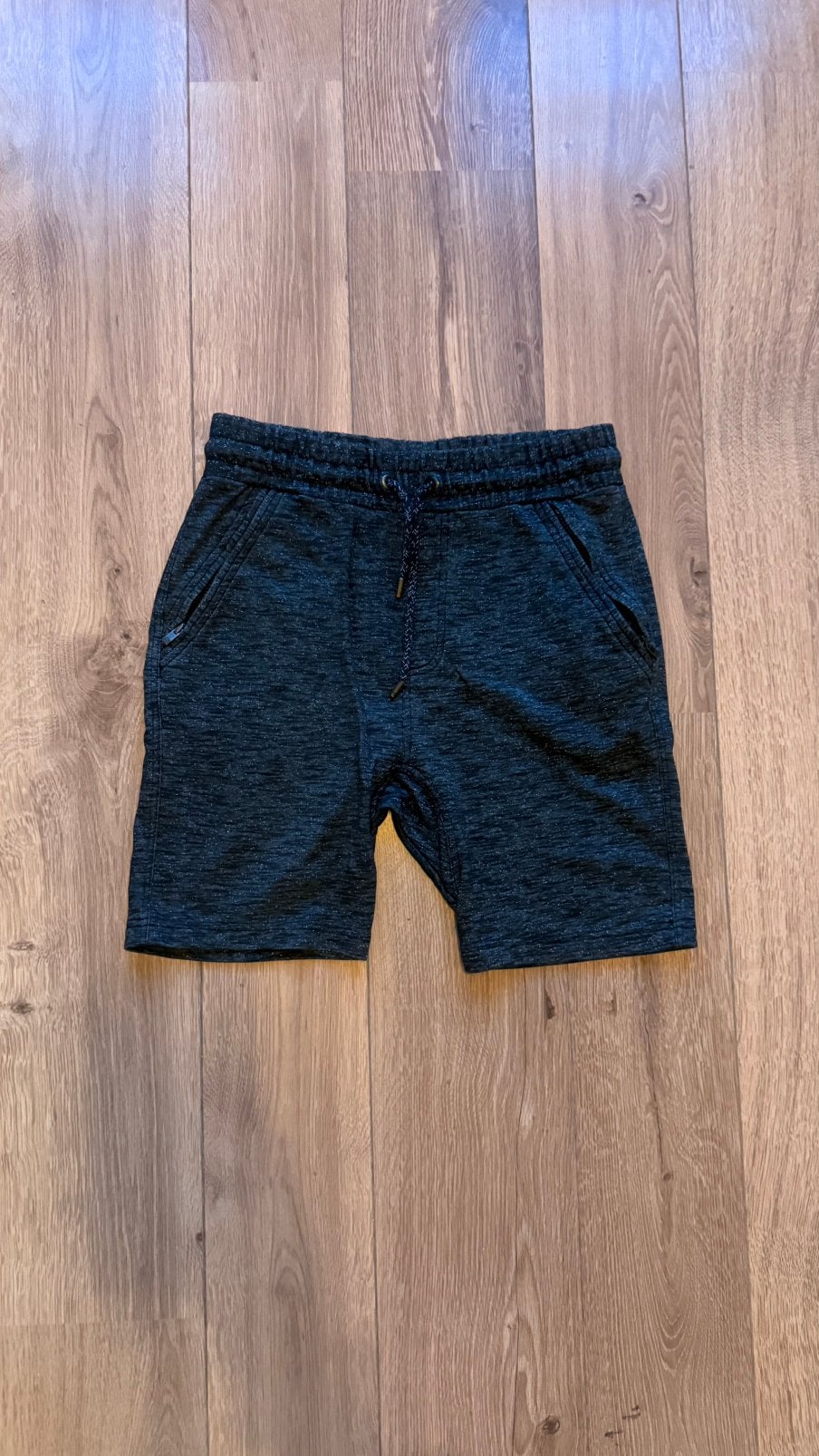 Non Grada korte broek maat M, Ophalen of Verzenden, Zo goed als nieuw, Maat 48/50 (M), Grijs