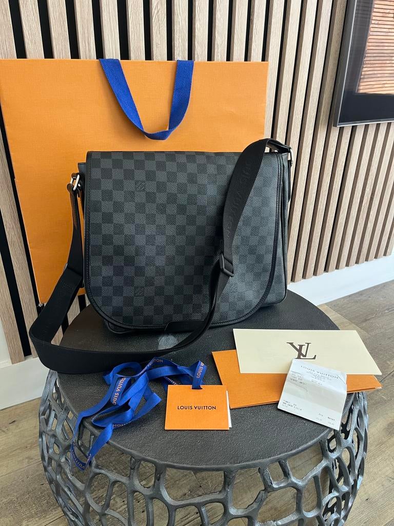 Louis Vuitton Damier Messengerbag - Nieuwstaat incl. bon, Ophalen of Verzenden, Zo goed als nieuw, Zwart