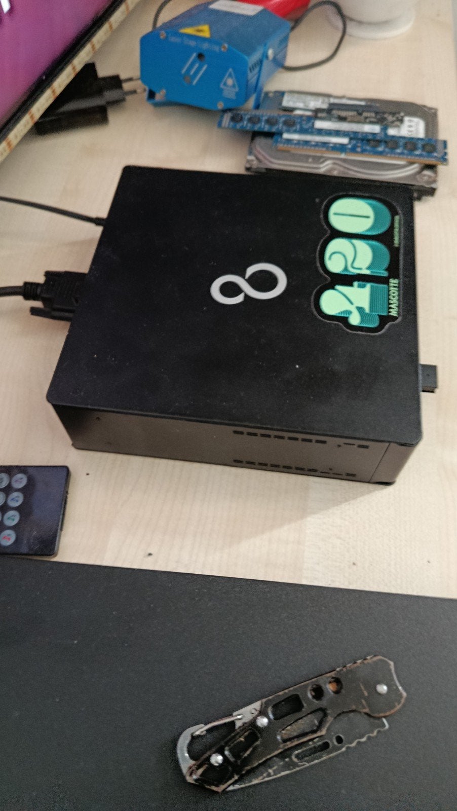 Zo goed als nieuwe Fujitsu mini pc met toebehoren, Computers en Software, Onbekend, 8 GB, Onbekend, Ophalen of Verzenden