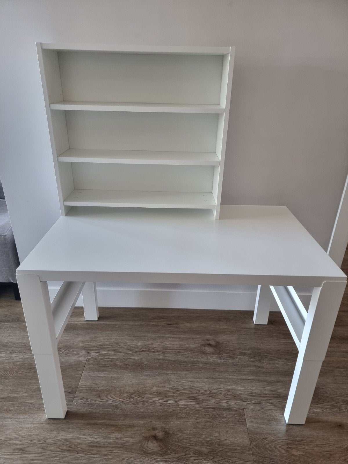 IKEA PÅHL kinderbureau met opzetkastje in hoogte verstelbaar, Kinderen en Baby's, Kinderkamer | Tafels en Stoelen, Ophalen, Zo goed als nieuw
