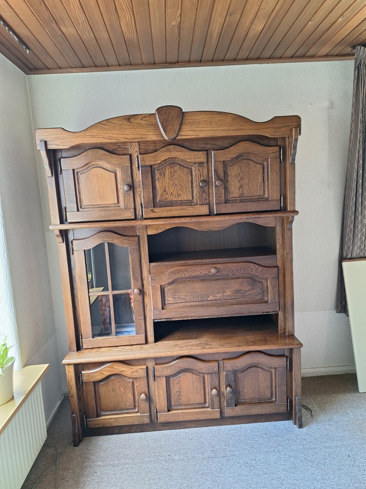 Antieke eikenhouten buffetkast met vitrine., Huis en Inrichting, Ophalen of Verzenden, Gebruikt