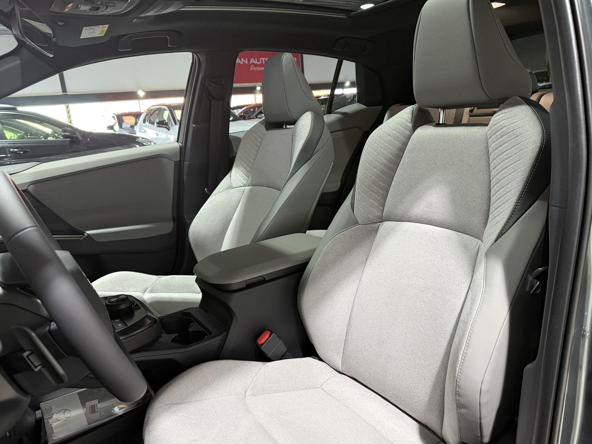 Toyota C-HR+ 77 kWh AWD Executive NIEUW TE BESTELLEN, 2,99%, Auto's, Automaat, Overige modellen, Overige kleuren, 507 km
