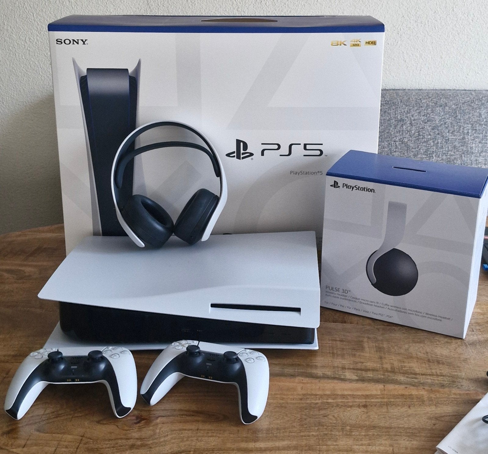 Sony PlayStation 5 Disc Edition met 2 controllers en headset, Spelcomputers en Games, Games | Sony PlayStation 5, Overige genres
