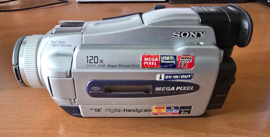 Sony DCR‑TRV25E MiniDV Handycam Carl Zeiss 120x Zoom, Mini dv, Gebruikt, 20x of meer, Ophalen of Verzenden