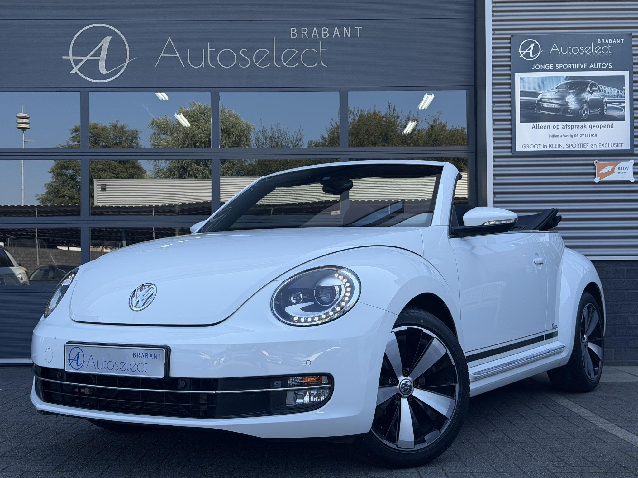 Volkswagen Beetle Cabriolet 1.2 TSI Design LED | Cruise | St, Auto's, Voorwielaandrijving, Stof, Gebruikt, 4 cilinders