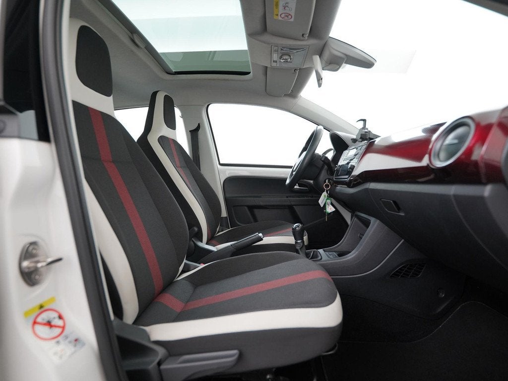 Volkswagen Up! 1.0 BMT high up! | Schuifdak | Camera | Stoel, Voorwielaandrijving, 12 maanden, Stof, Gebruikt
